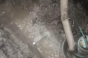 大连地下室伸缩缝堵漏视频